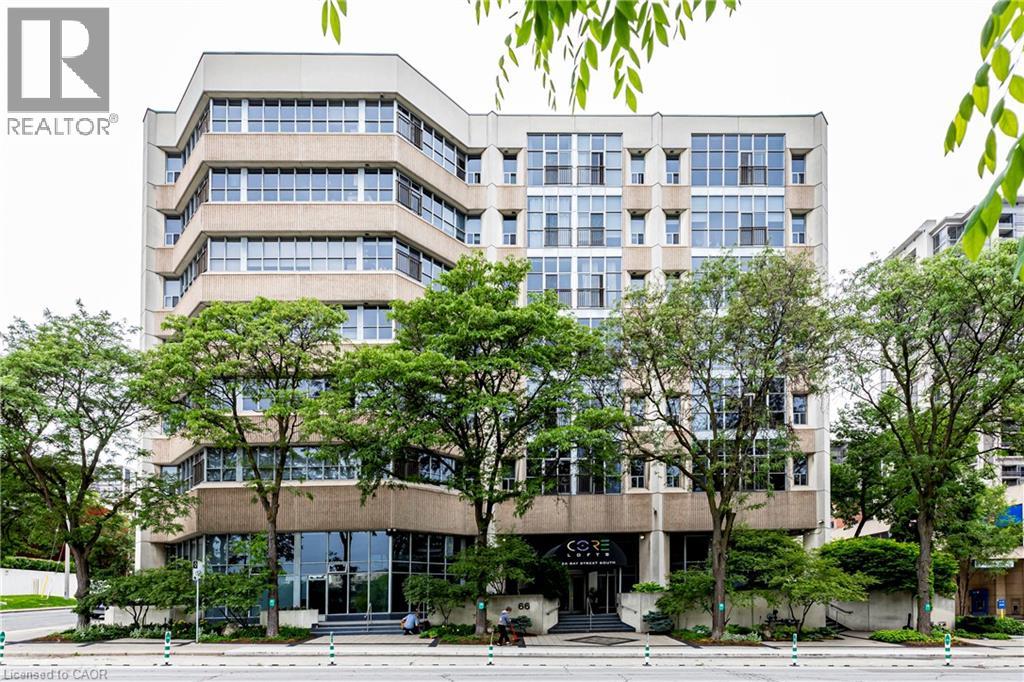 #410 66 BAY Street - 1