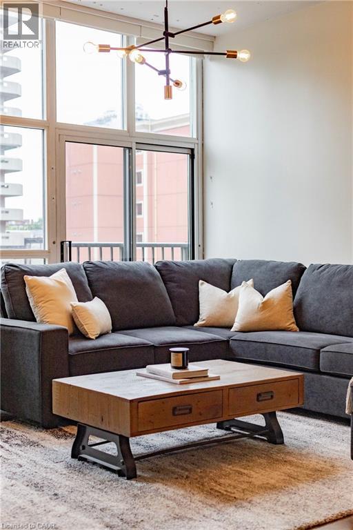 #410 66 BAY Street - Image 10