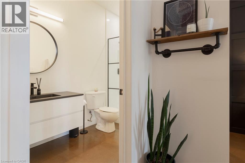 #410 66 BAY Street - Image 28