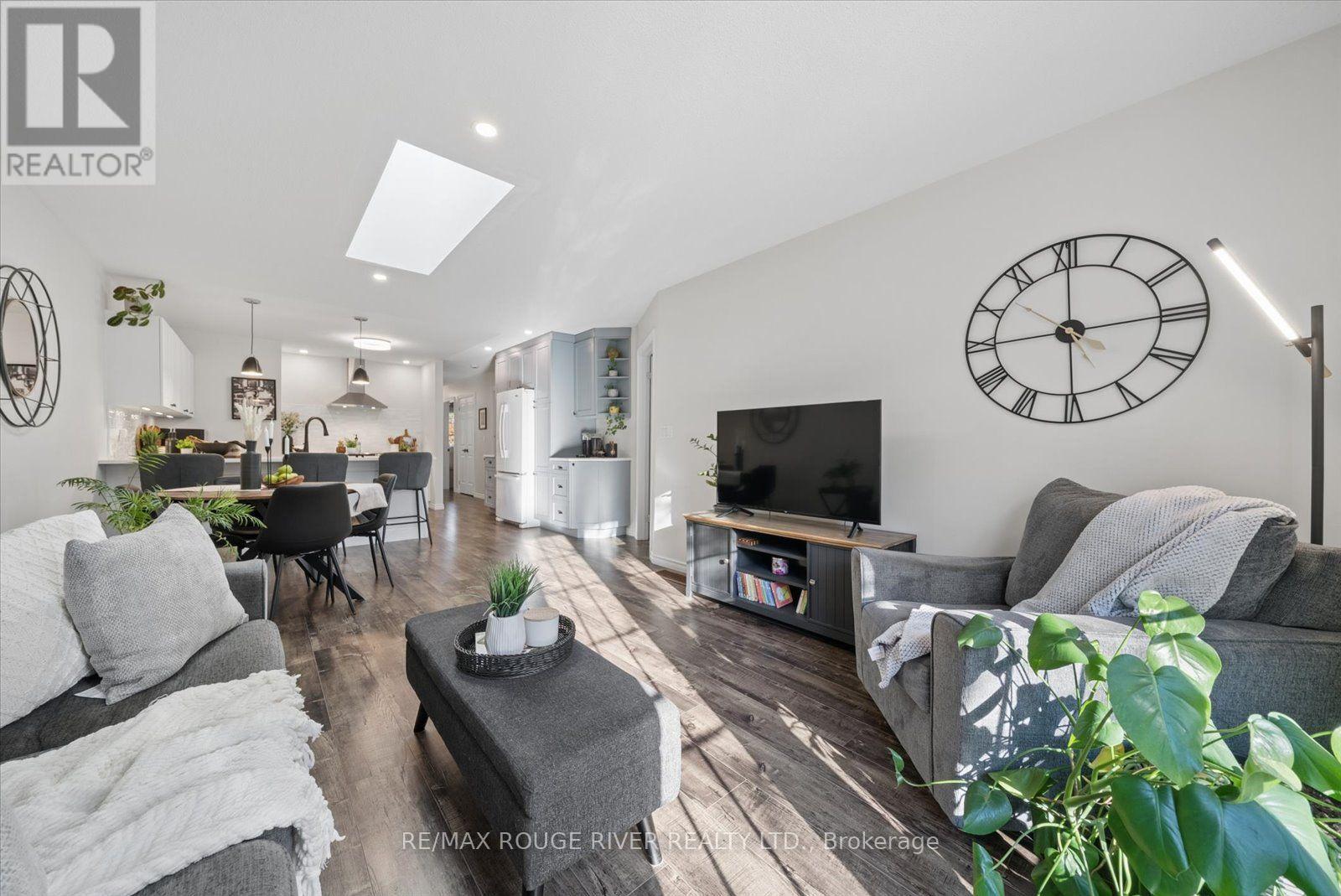 10 Talbot Drive, Port Hope, ON photo 8