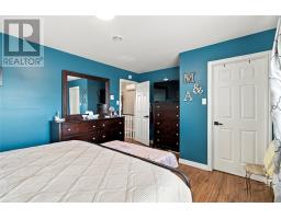 64 Sprucedale Drive thumbnail 14