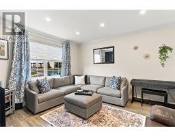 64 Sprucedale Drive thumbnail 5