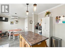 64 Sprucedale Drive thumbnail 9