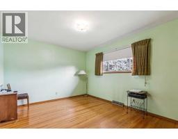 28 Gainsborough Drive SW - photo 24