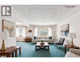 28 Gainsborough Drive SW - photo 4