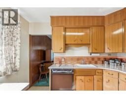 28 Gainsborough Drive SW - photo 16