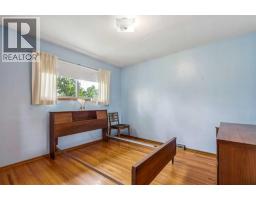 28 Gainsborough Drive SW - photo 22