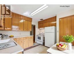 28 Gainsborough Drive SW - photo 15