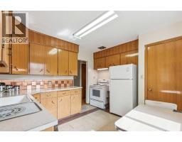 28 Gainsborough Drive SW - photo 14