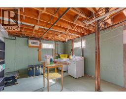 28 Gainsborough Drive SW - photo 31