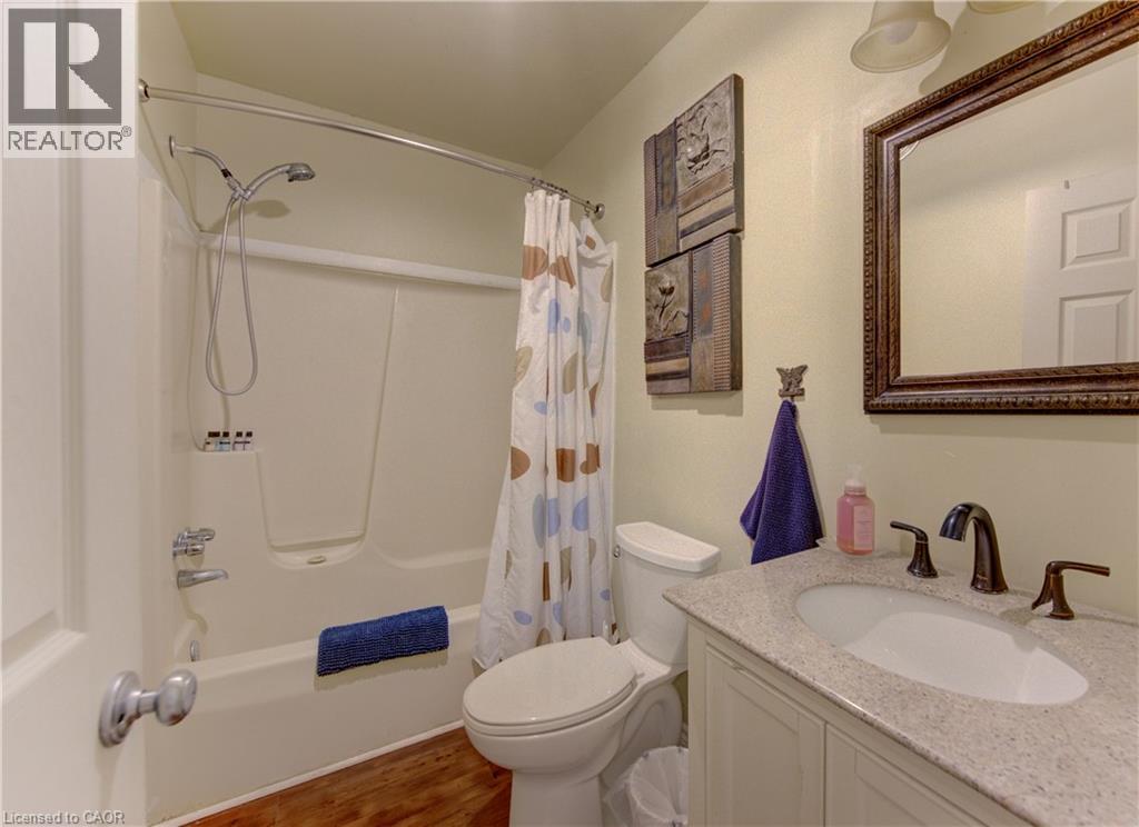 422 Turnberry Street — photo 20