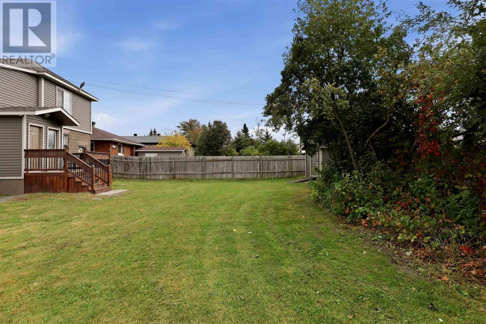 509 Douglas ST - Image 33