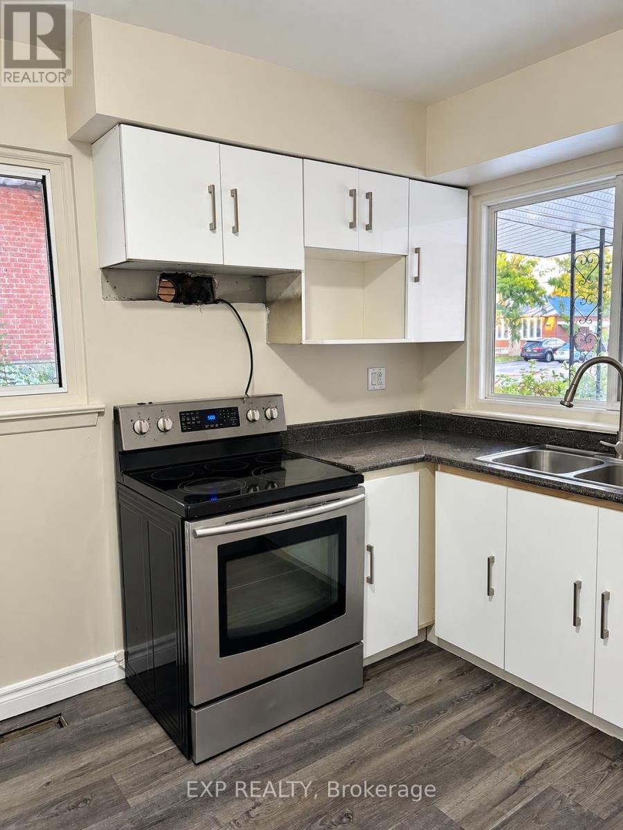24 Cora Crescent — photo 4