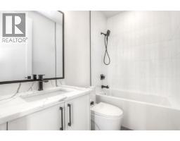 1028 18 Avenue NW - photo 20