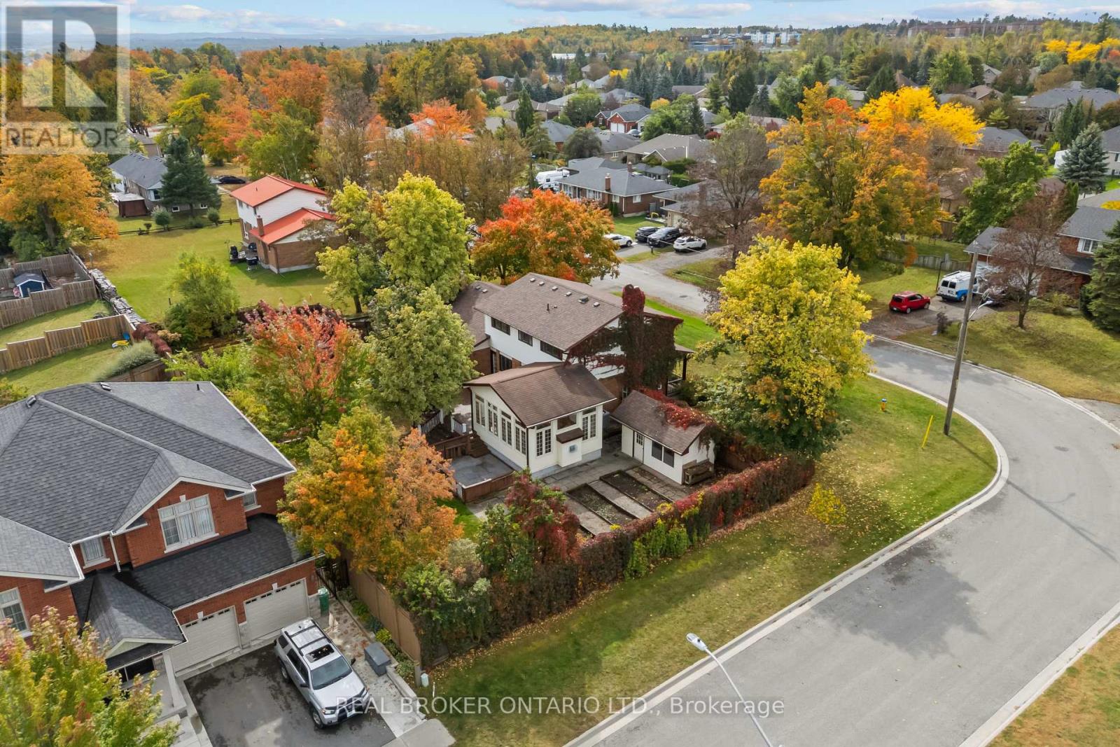 804 Pinewood Drive — photo 48