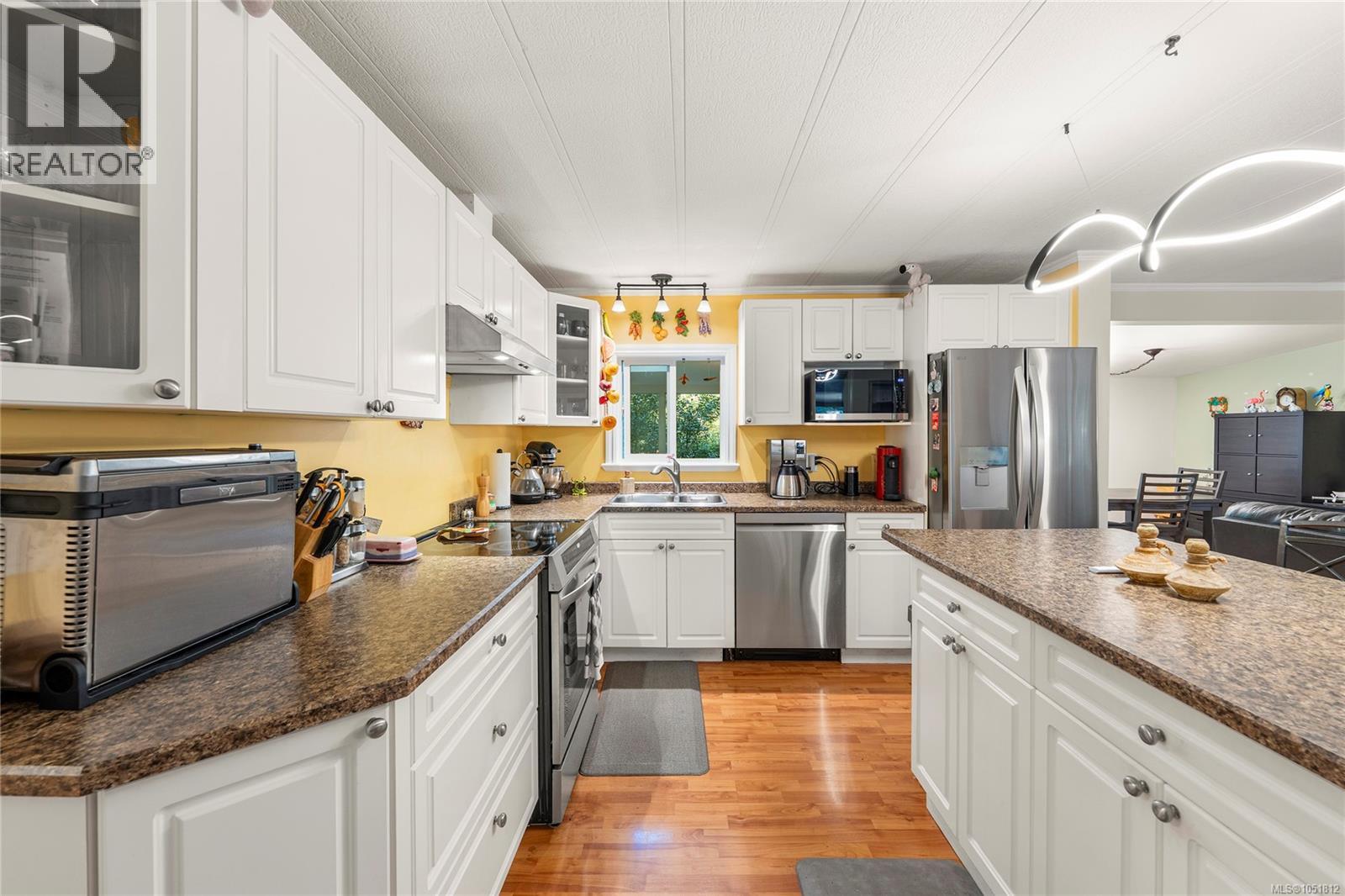 #21 7071 Lantzville Rd - 6