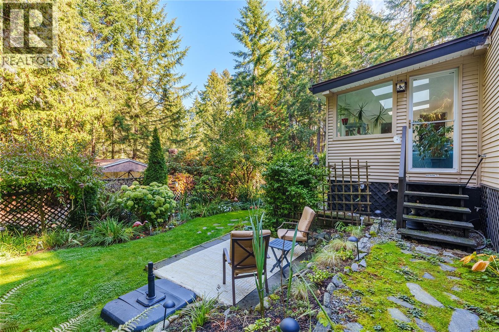 #21 7071 Lantzville Rd - 44