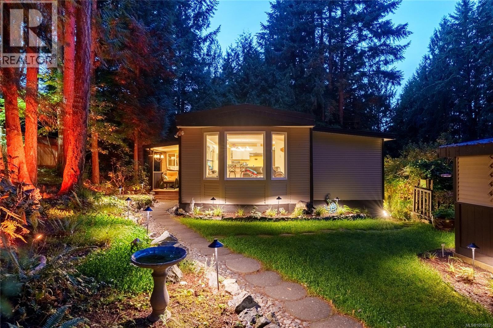 #21 7071 Lantzville Rd - 71