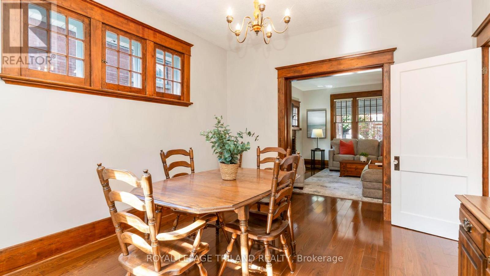 7 ERIE AVENUE - 15