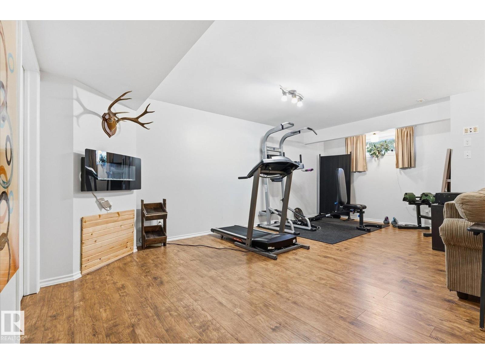 70 GREENFIELD WY - 35