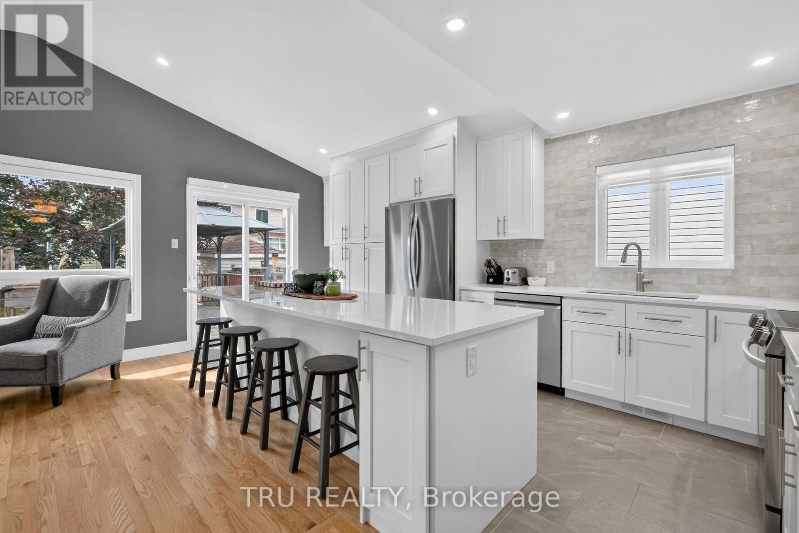 986 SHEENBORO CRESCENT - Image 10