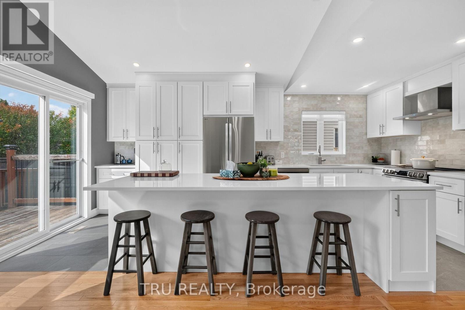 986 SHEENBORO CRESCENT - Image 11