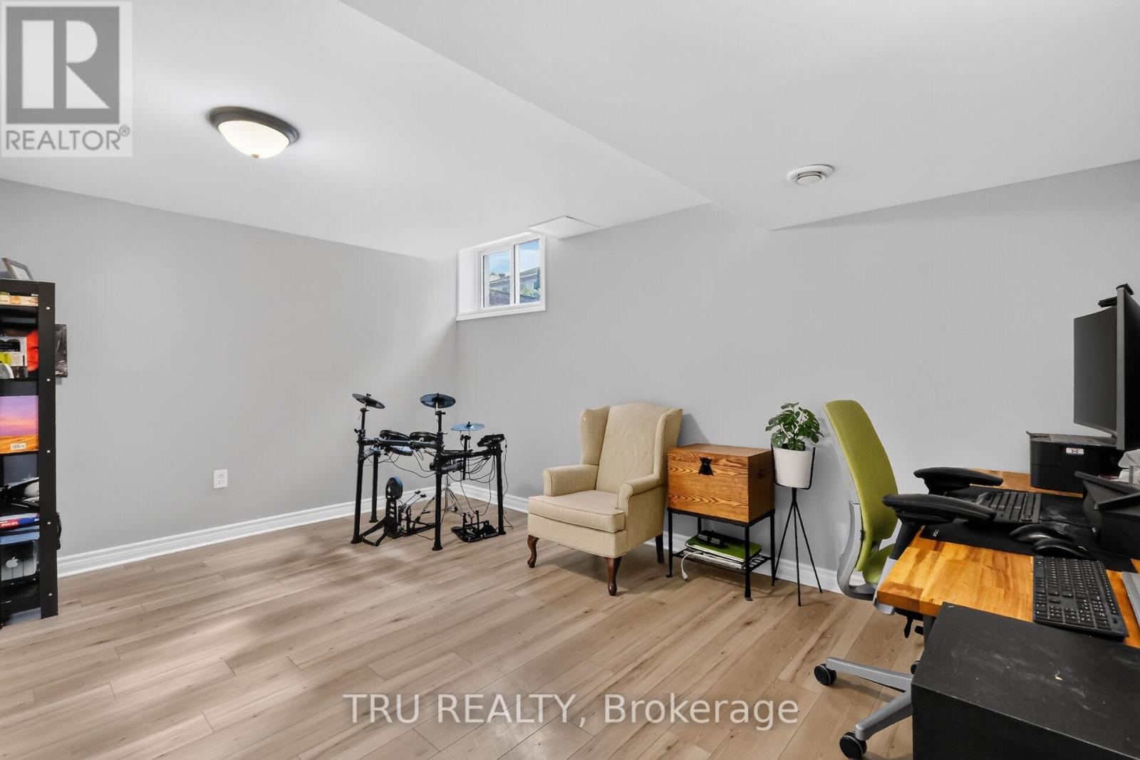 986 SHEENBORO CRESCENT - Image 35