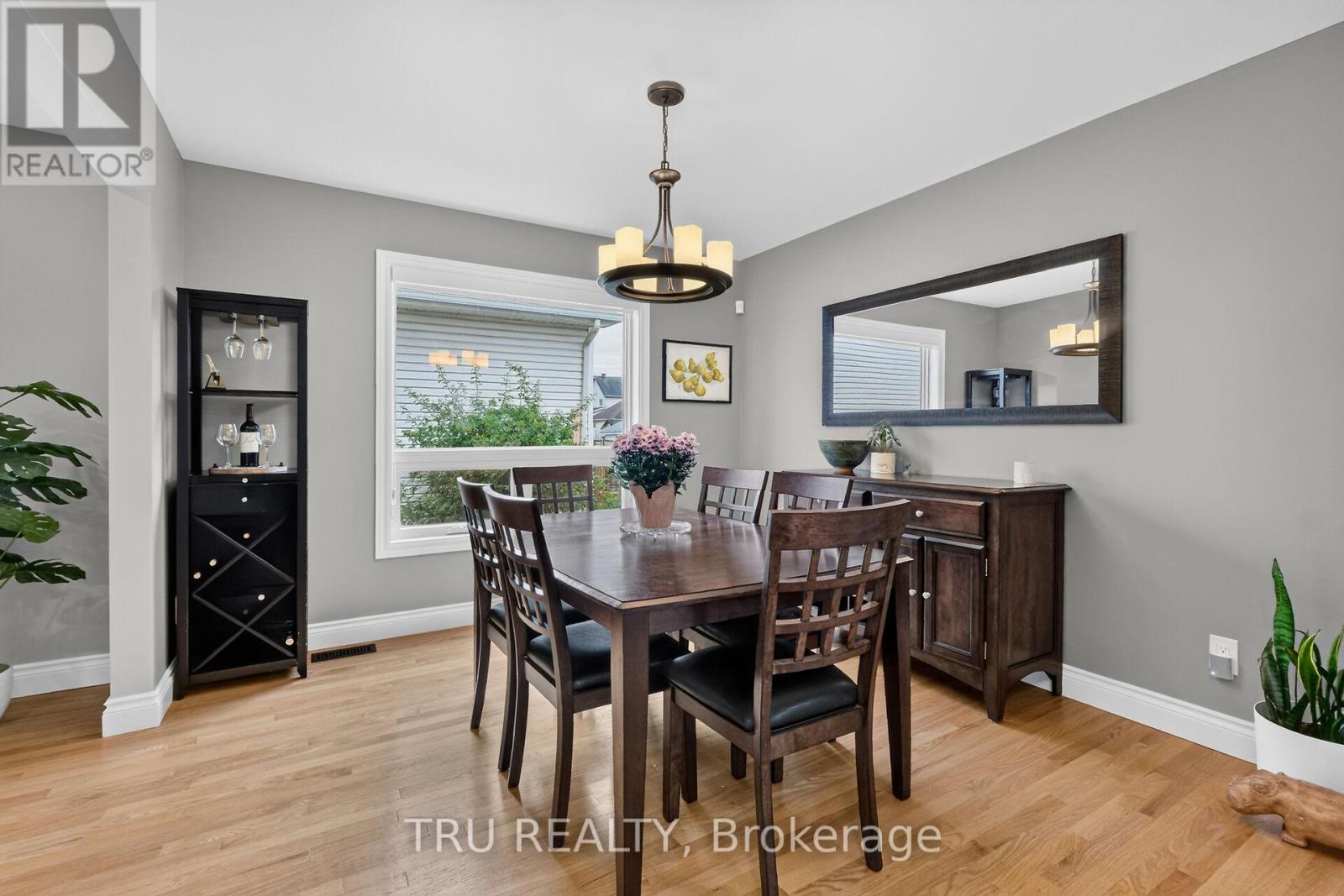 986 SHEENBORO CRESCENT - Image 9