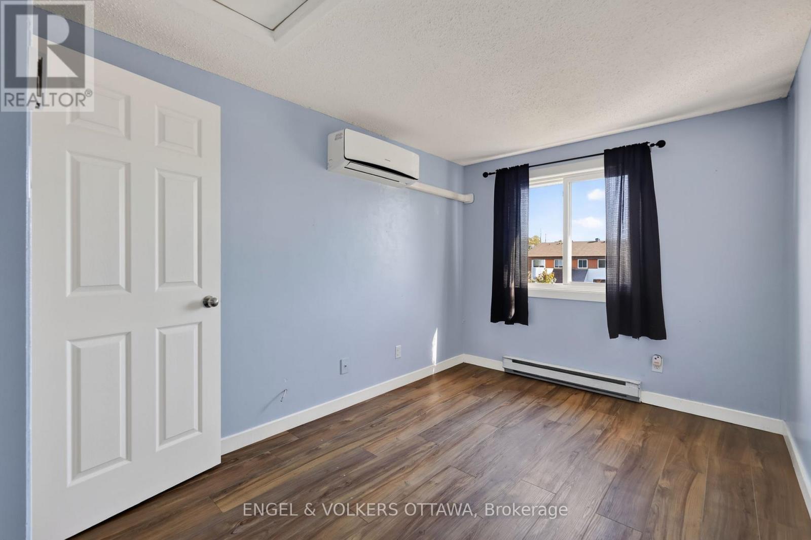 29 Woodvale Green Drive — photo 26