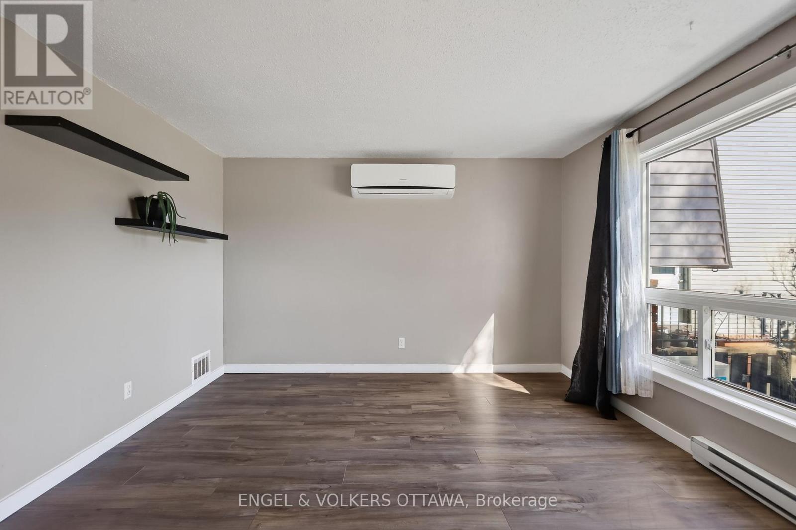 29 Woodvale Green Drive — photo 8