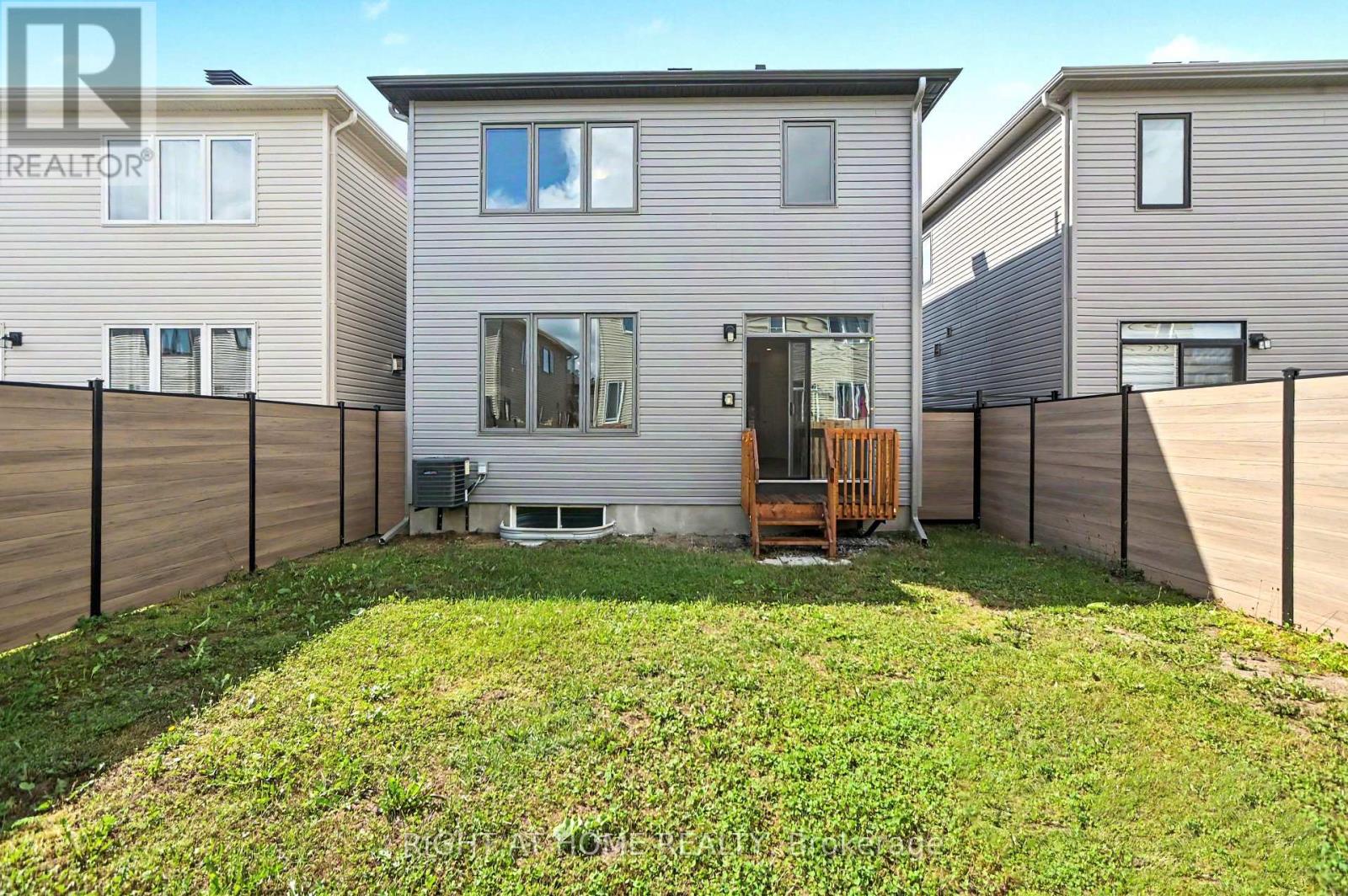 122 Lynn Coulter Street — photo 15