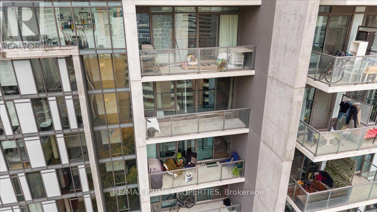 224 LYON STREET N - Image 21