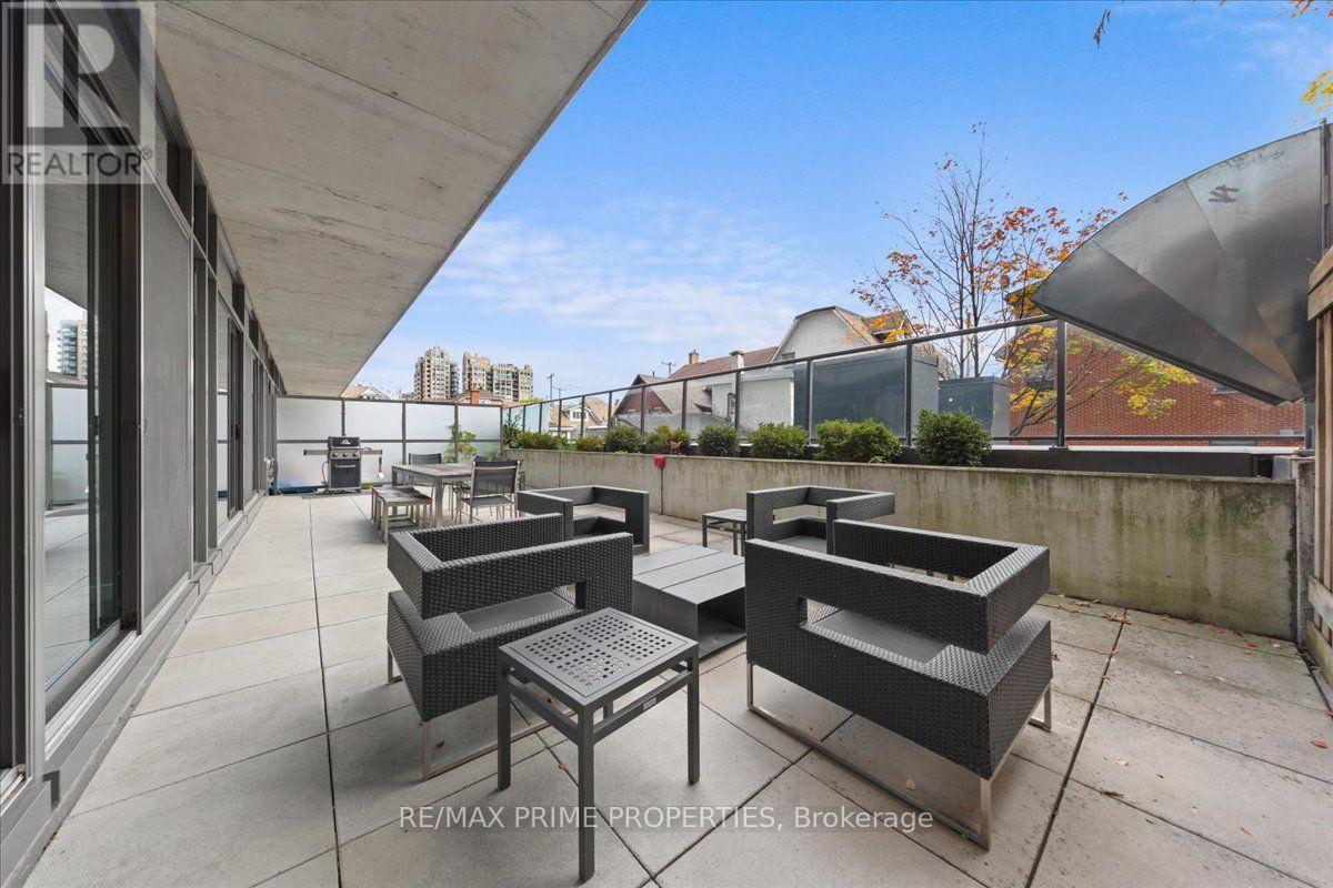 224 LYON STREET N - 31