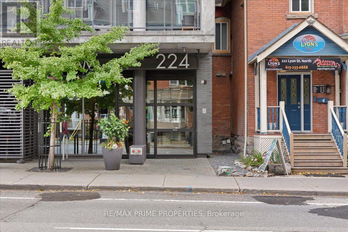 224 LYON STREET N - 34
