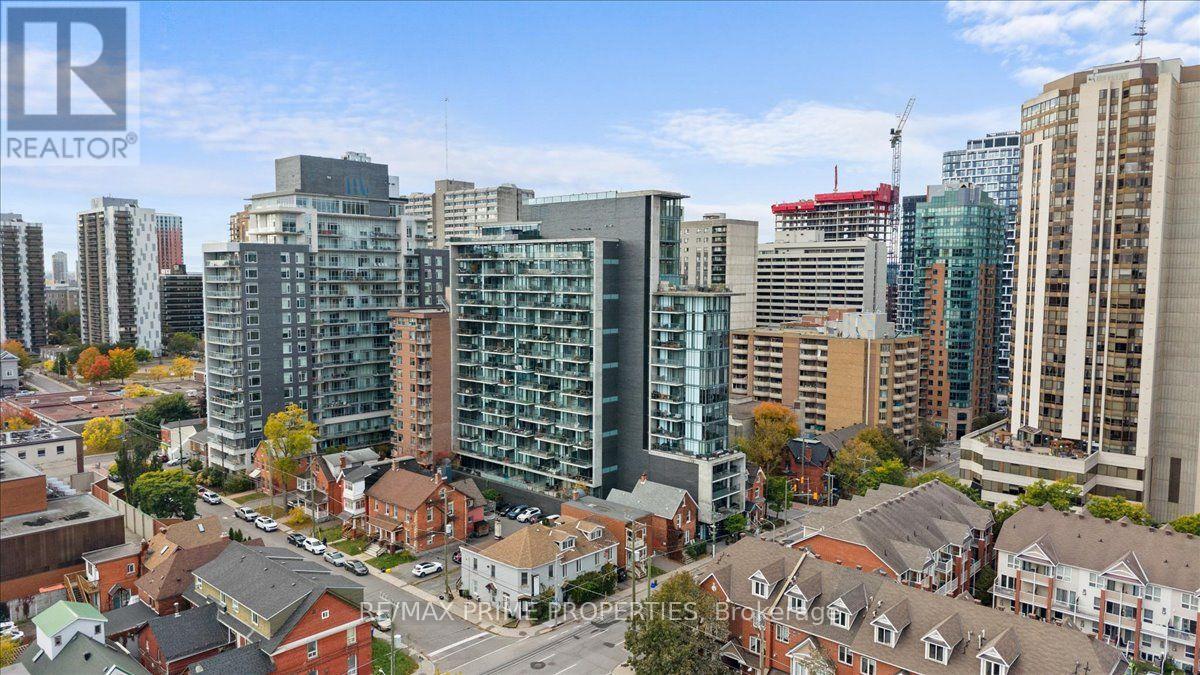 224 LYON STREET N - 38
