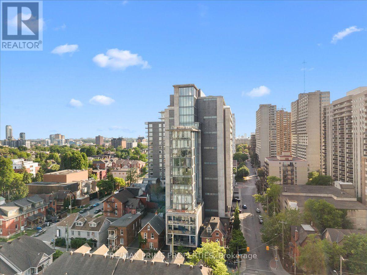 224 LYON STREET N - 43