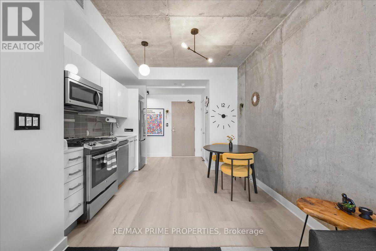 224 LYON STREET N - 7