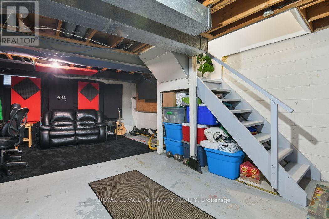236 MONTEREY DRIVE - 26