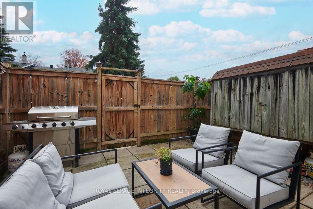 236 MONTEREY DRIVE - Image 27
