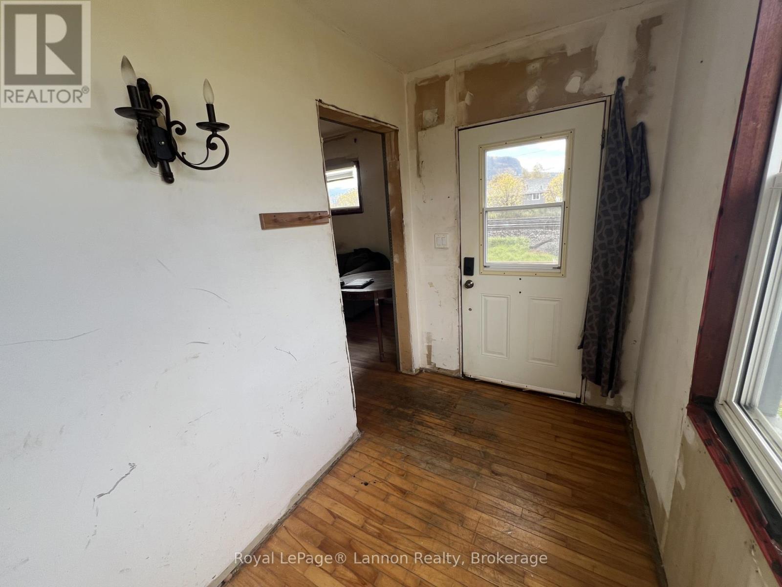 1612 CRAWFORD AVENUE - Image 10