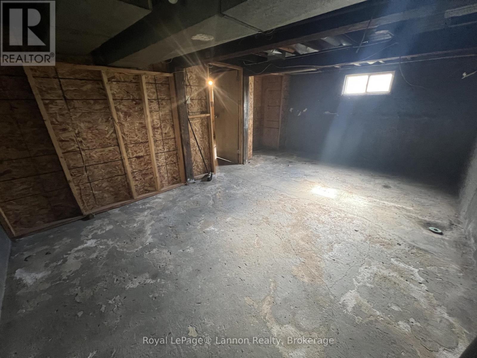 1612 CRAWFORD AVENUE - Image 36