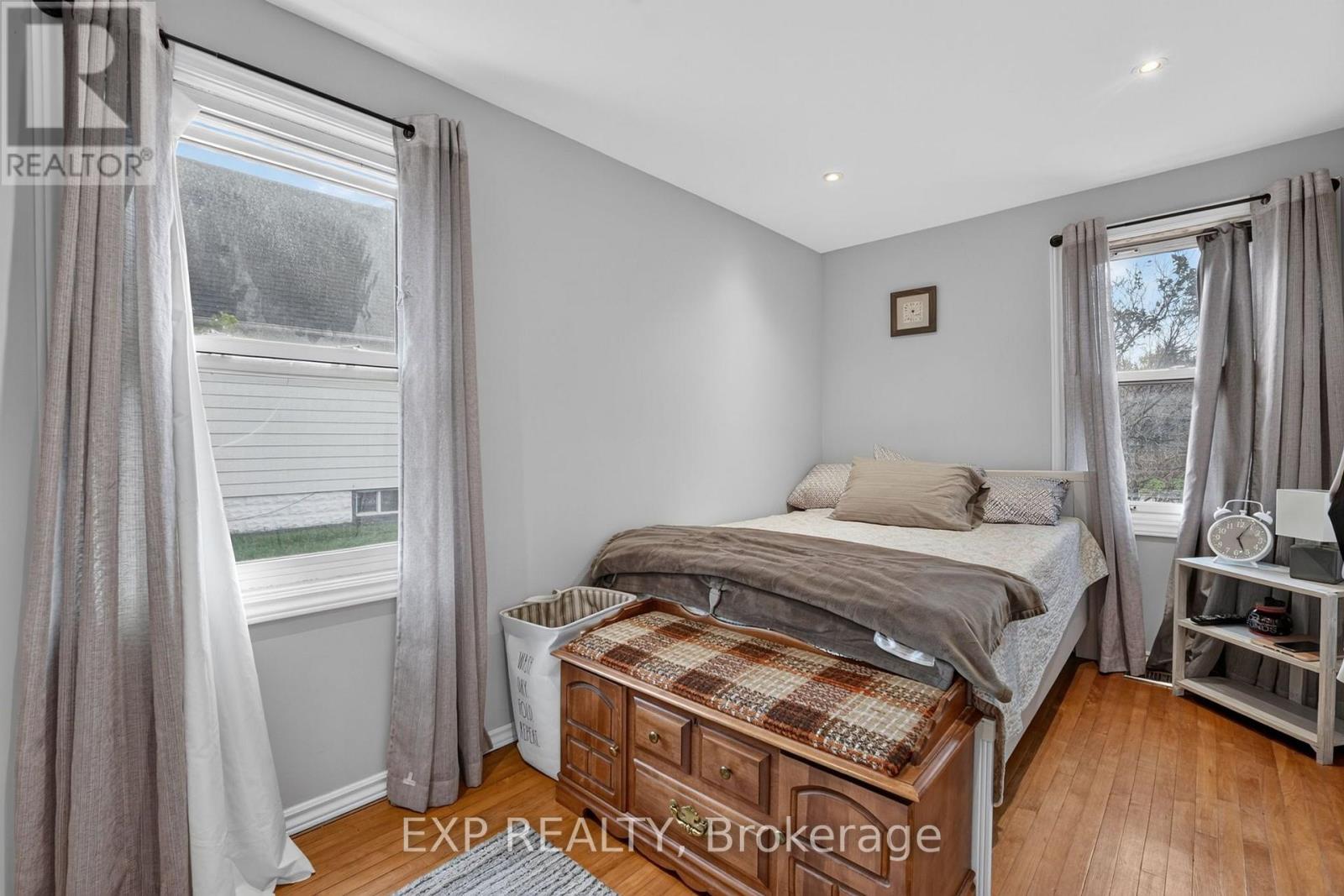 6063 CADHAM STREET - Image 17