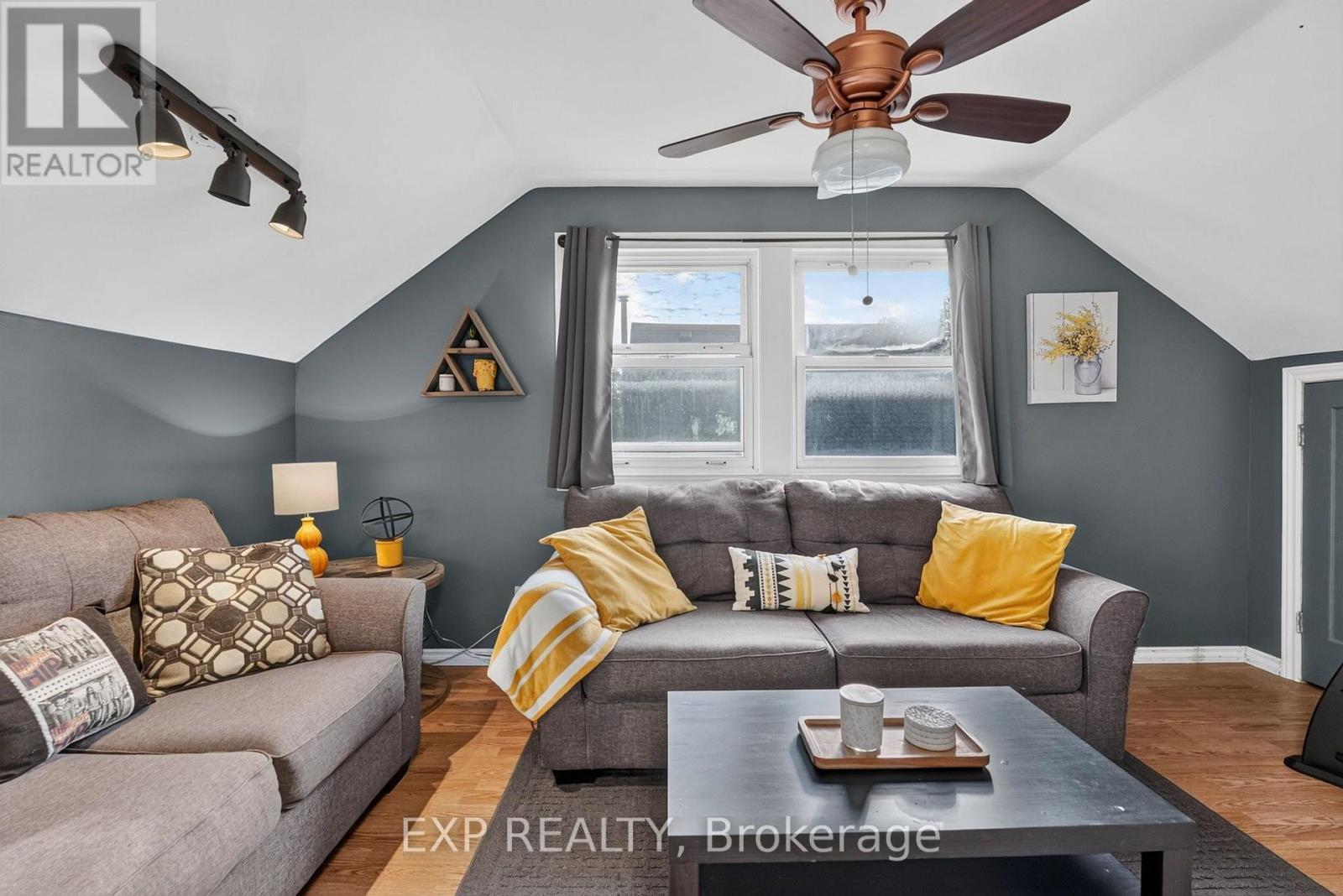 6063 CADHAM STREET - Image 34