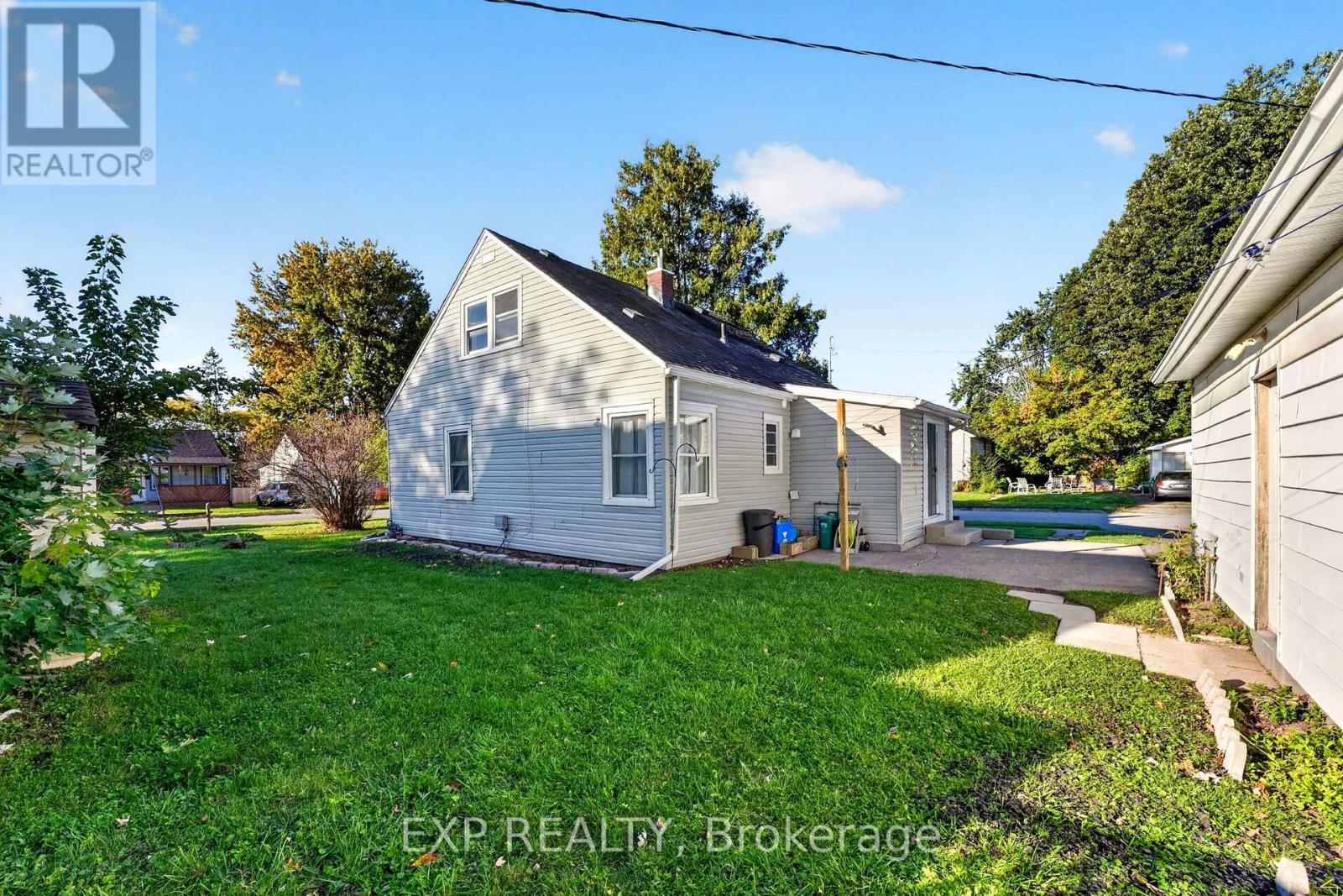 6063 CADHAM STREET - Image 41