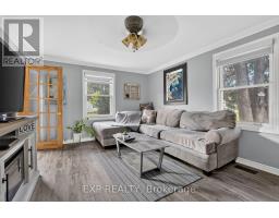 Den - 6063 Cadham Street, Niagara Falls, ON L2G3A2 Photo 8
