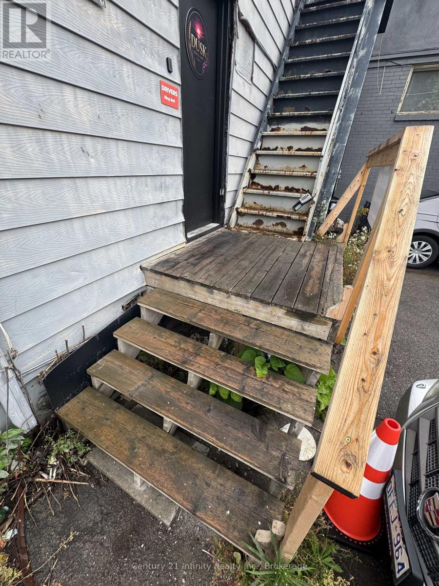 605 Kingston Road West — photo 45