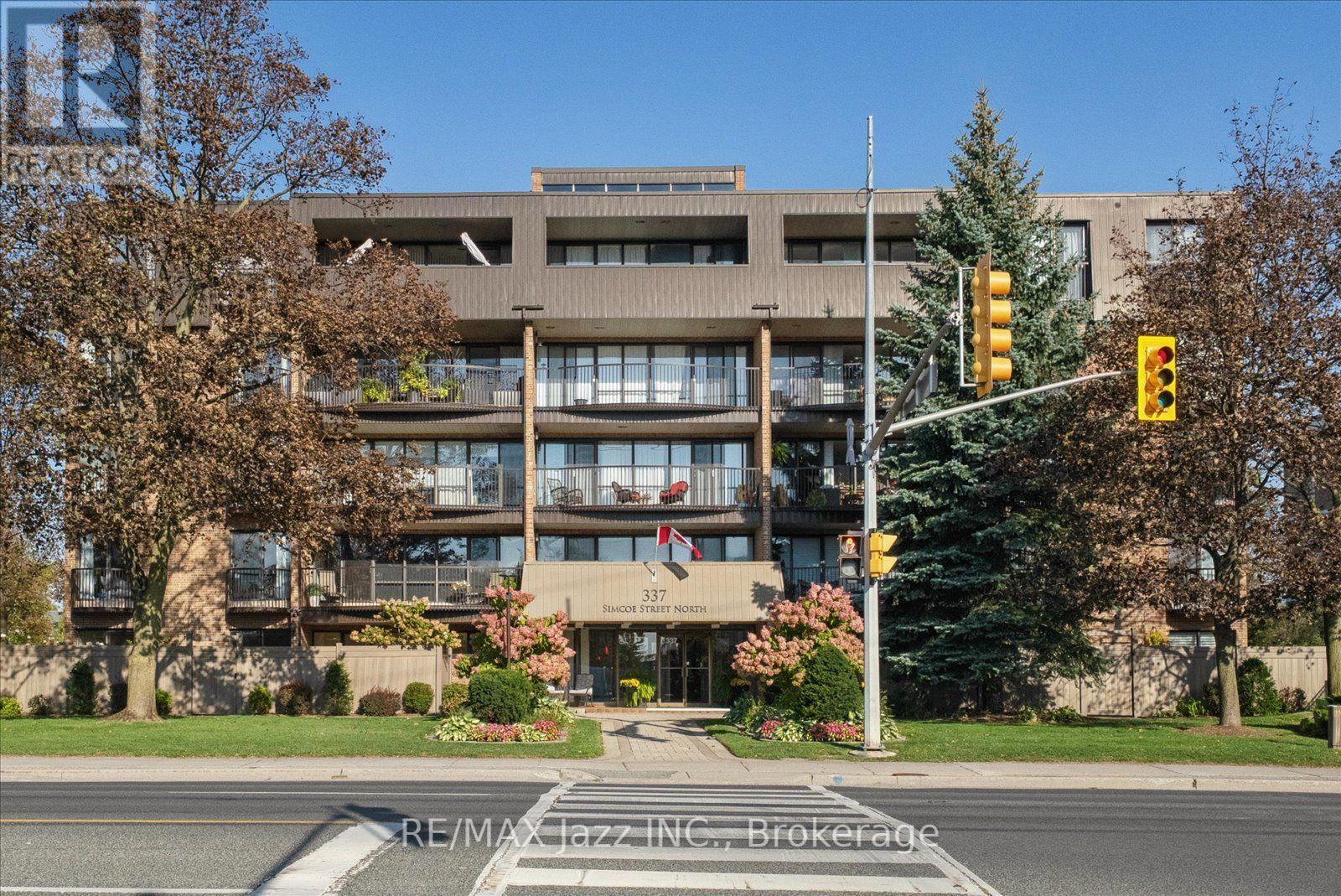#405 337 SIMCOE STREET N - 1