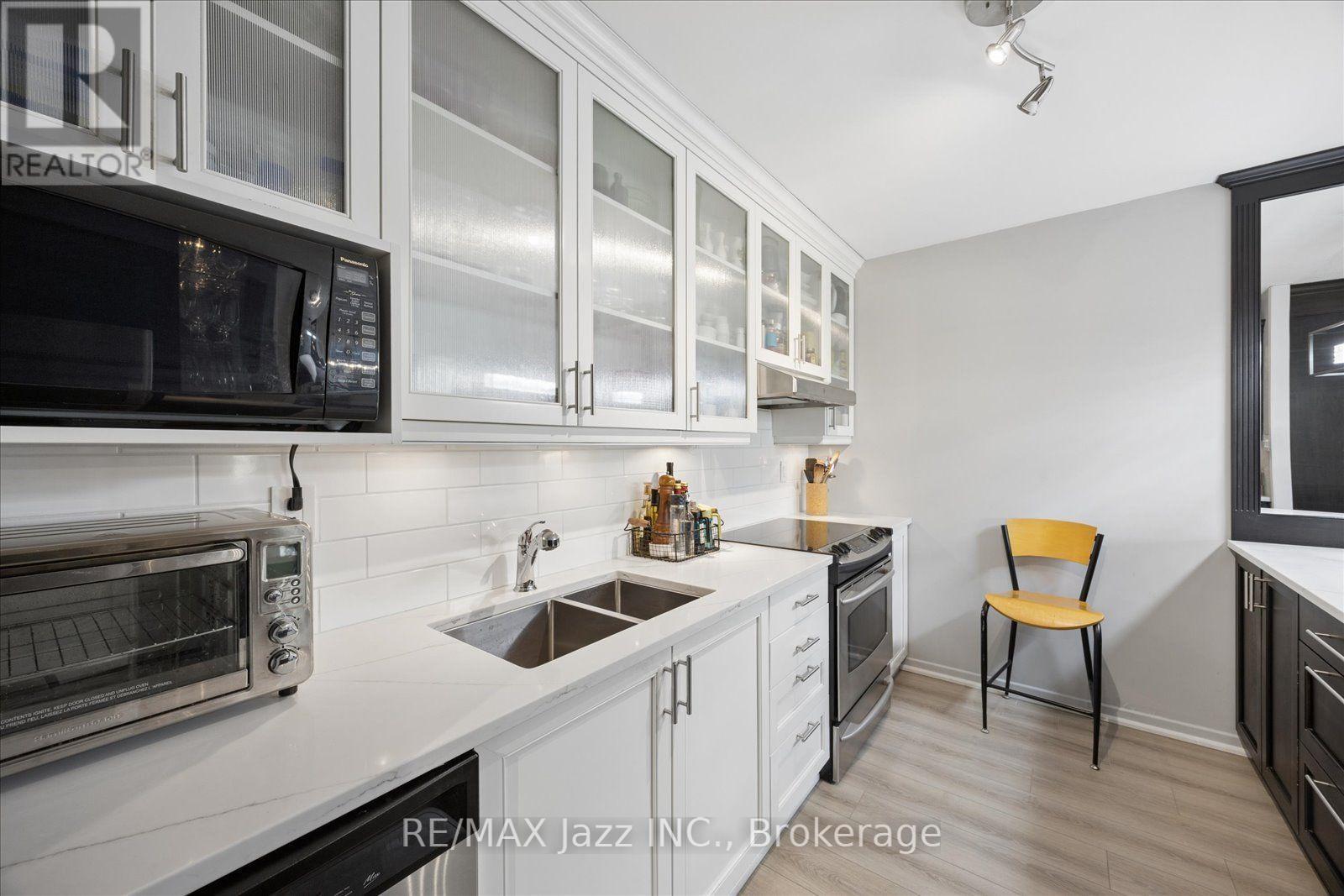 405- 337 Simcoe Street North, Oshawa, ON photo 24