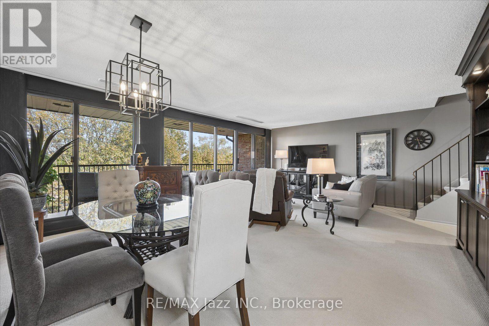 #405 337 SIMCOE STREET N - 6