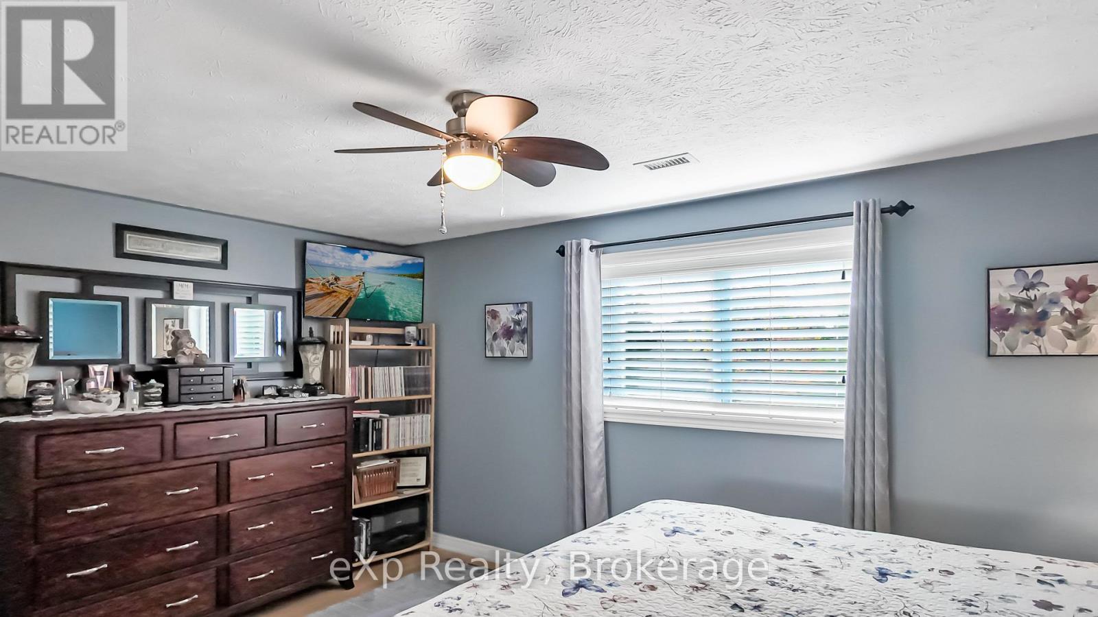 #304 125 WILLIAM STREET N - Image 23